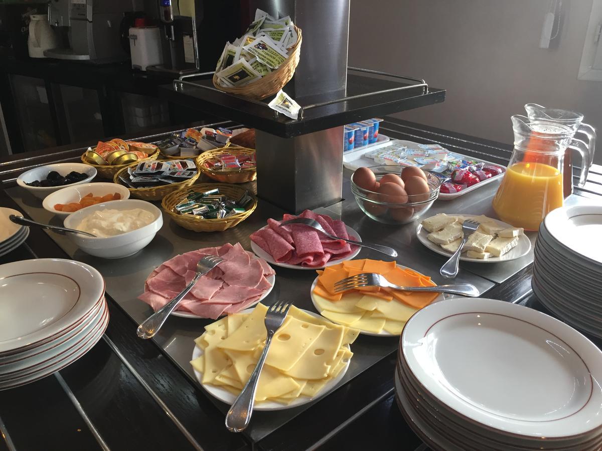 Villa Motel Stenay Екстер'єр фото