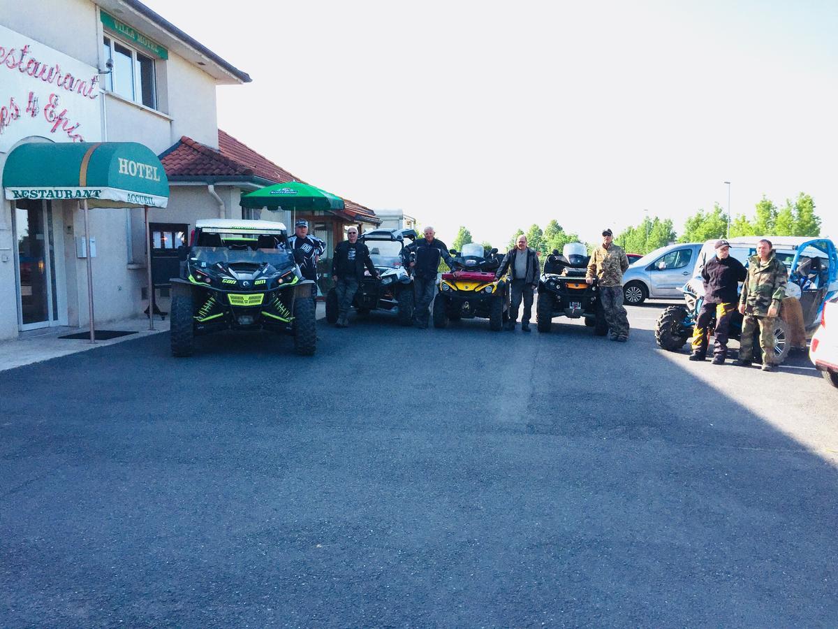 Villa Motel Stenay Екстер'єр фото